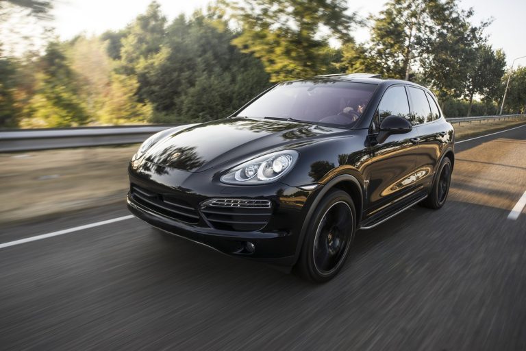 Luxury SUV - Porsche Cayenne Automobile