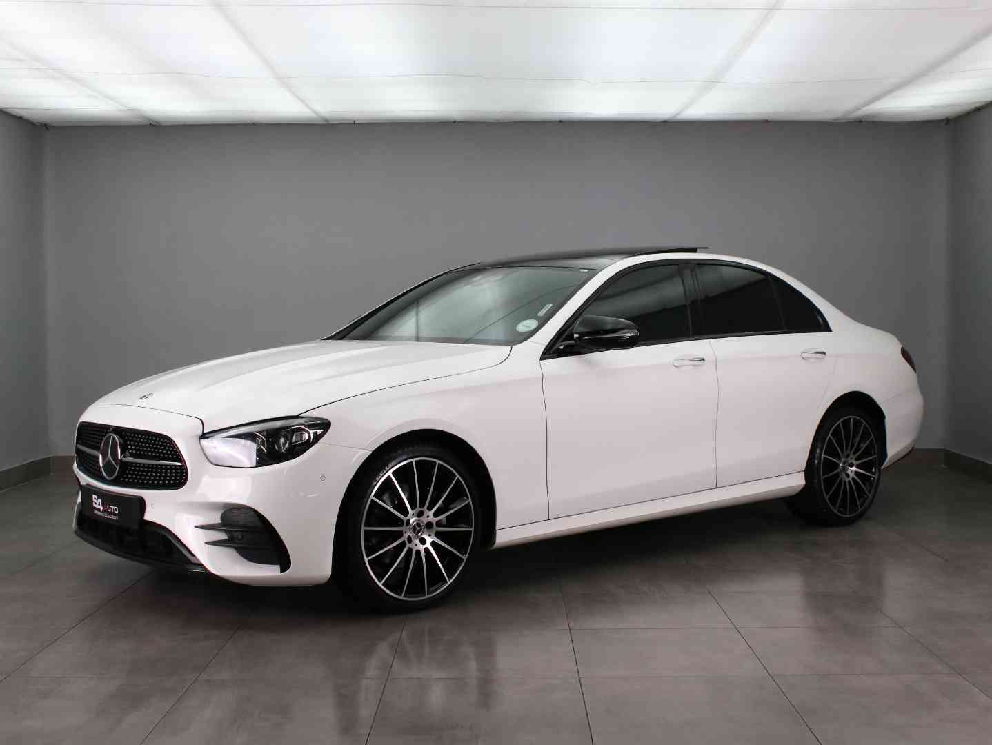 MERCEDES-BENZ E 200 2021