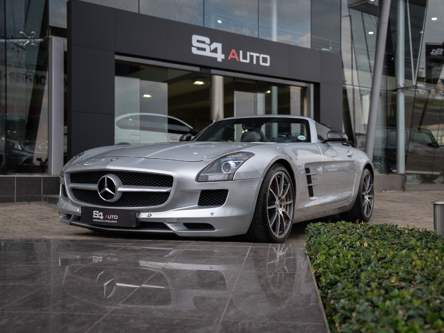 MERCEDES-BENZ SLS AMG ROADSTER 2014