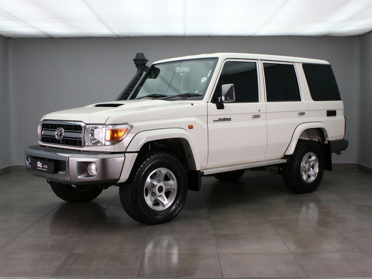 TOYOTA LANDCRUISER 76 4.5D V8 S/W 2023